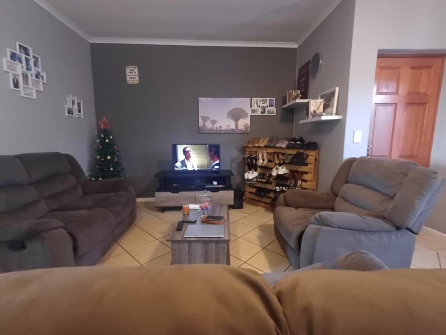 2 Bedroom Property for Sale in Brackenfell Central Western Cape